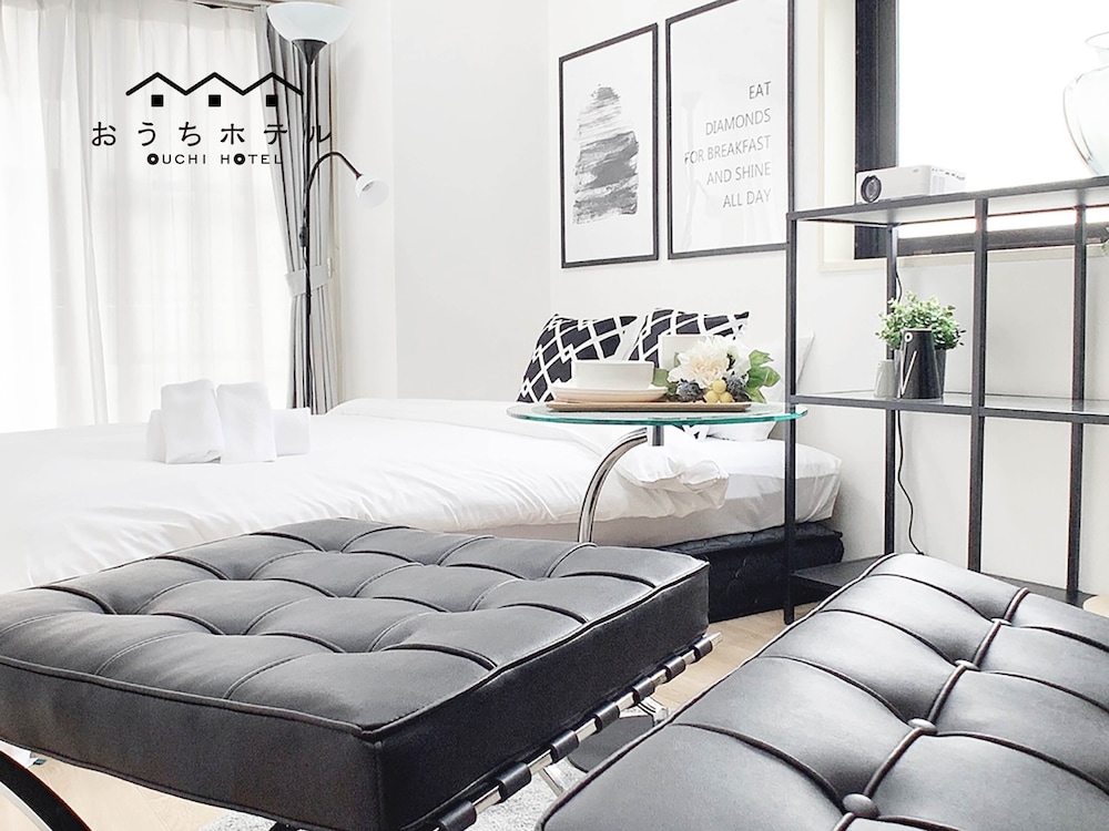 スタジオ バルコニー付 403号室 リビングルーム0 | おうちホテル宝町