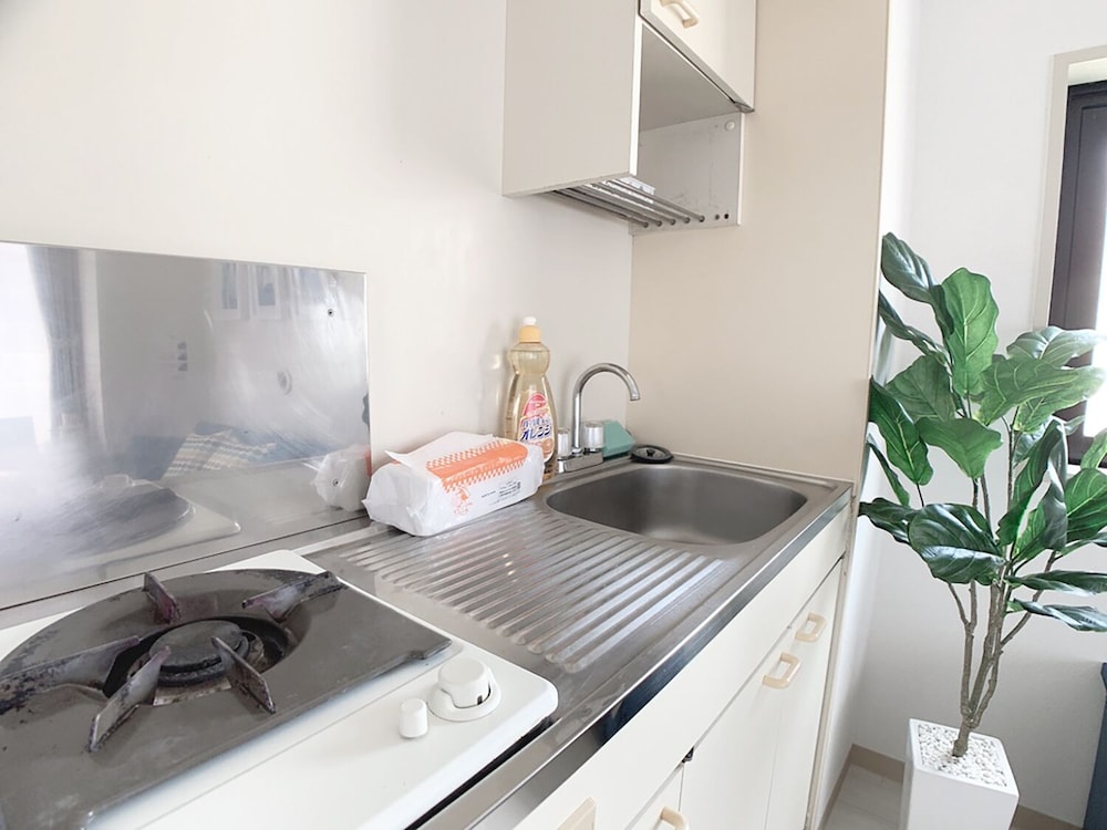 スタジオ バルコニー付 504号室 客室の設備とサービス0 | おうちホテル宝町