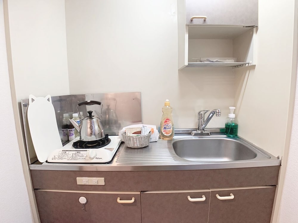 スタジオ バルコニー付 202号室 専用簡易キッチン0 | おうちホテル宝町