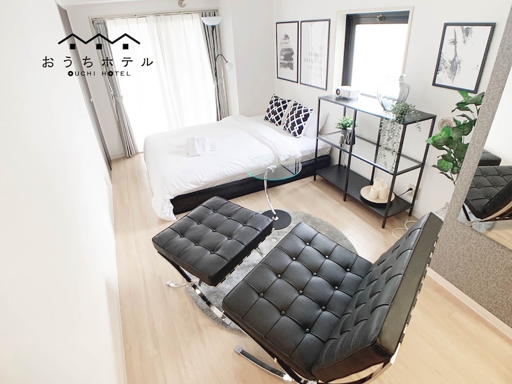 スタジオ バルコニー付 403号室 | おうちホテル宝町