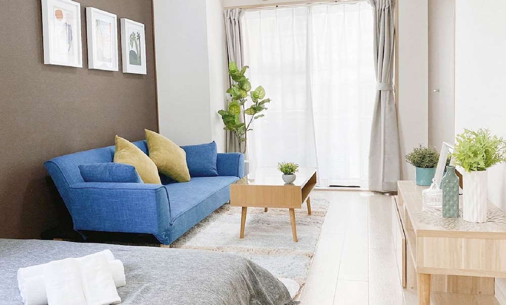 スタジオ バルコニー付 202号室 リビング エリア2 | おうちホテル宝町