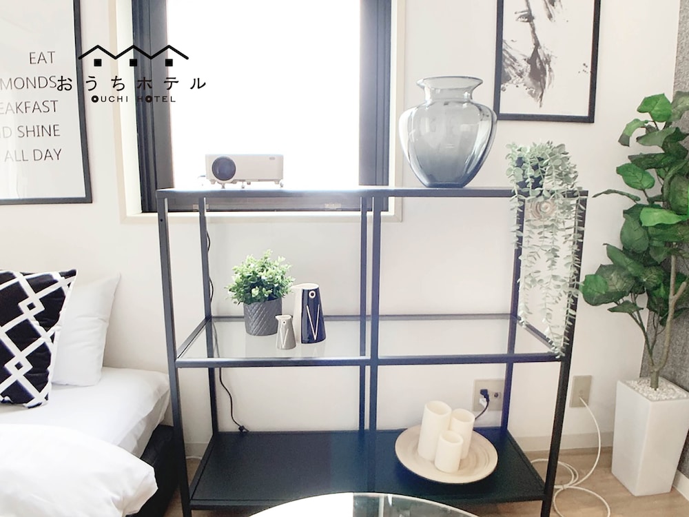 スタジオ バルコニー付 403号室 客室2 | おうちホテル宝町