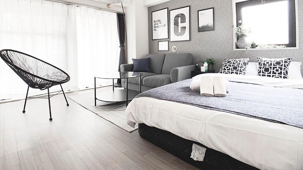 スタジオ バルコニー付 501号室 | おうちホテル宝町