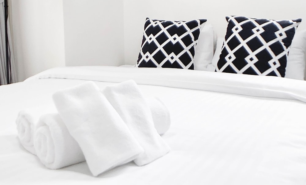 スタジオ バルコニー付 403号室 リビング エリア3 | おうちホテル宝町