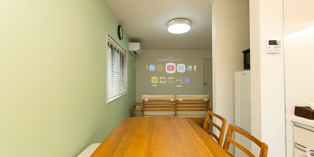 A棟 客室内のダイニングエリア2 | 鬼怒川ステーションフロント