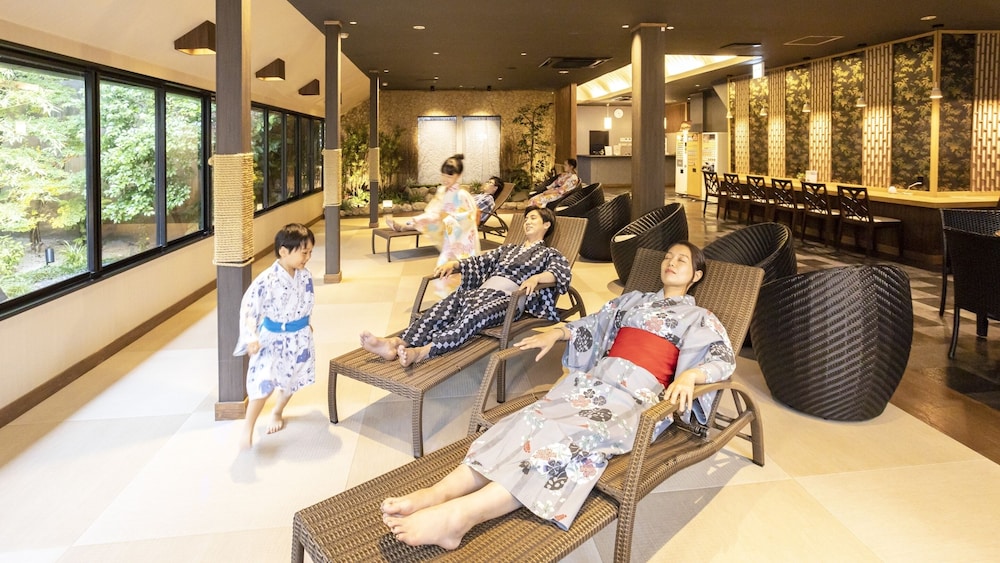ロビーラウンジ1 | 大江戸温泉物語Premium ホテル風月 | 大江戸温泉物語Premium ホテル風月