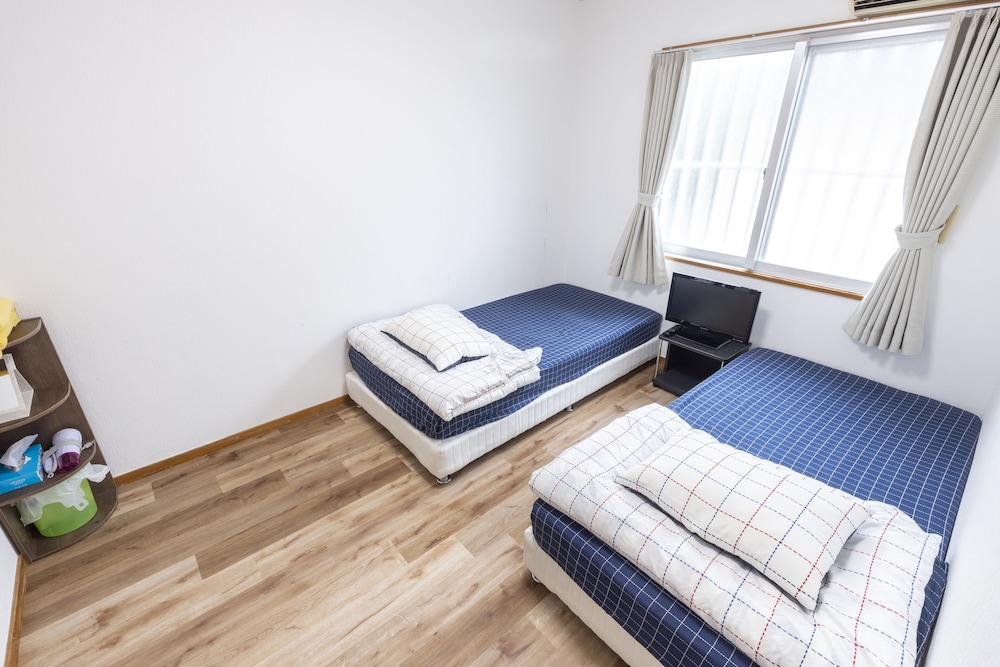 客室1 | カメカメハウス