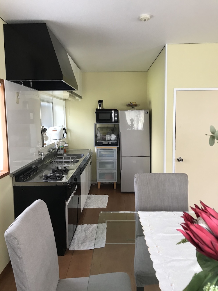 共用キッチン設備1 | Bonel Guest House 共用キッチン設備1 | Bonel Guest House