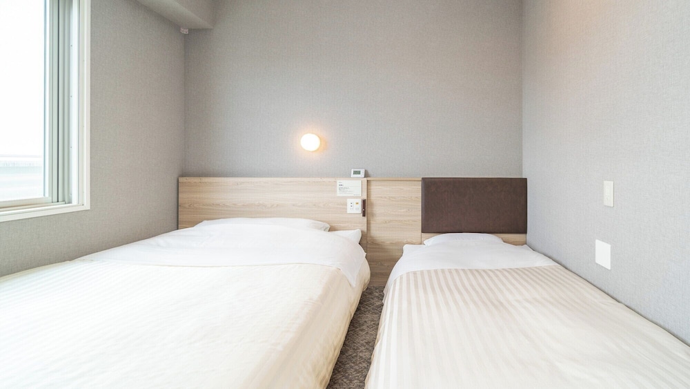 ベーシック ツインルーム 客室1 | スーパーホテル湘南、藤沢駅南口