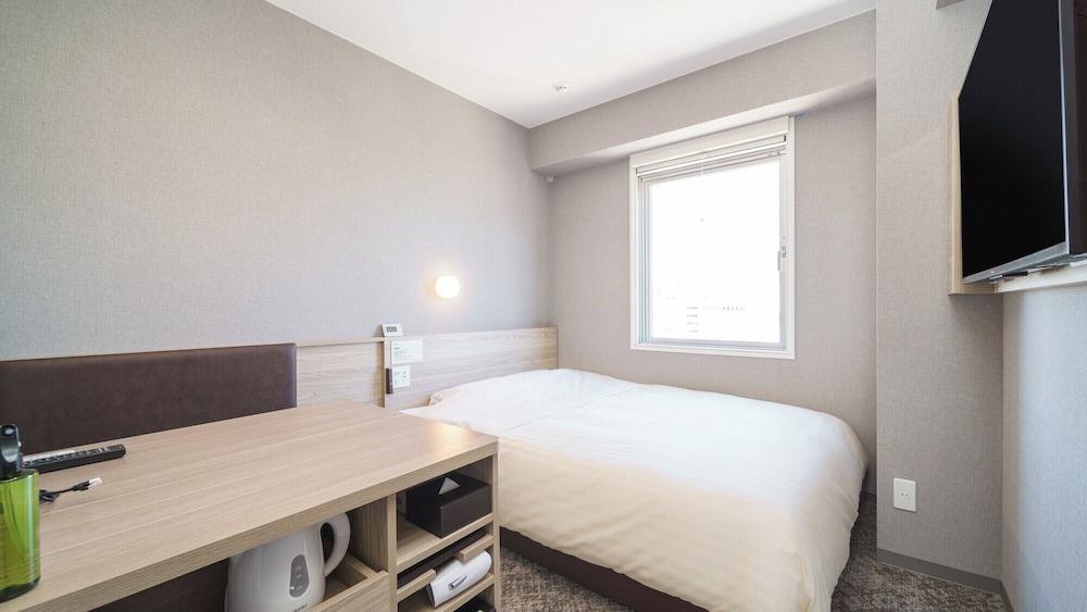 エクストラ ダブルルーム ダブルベッド 1 台 禁煙 客室3 | スーパーホテル湘南、藤沢駅南口