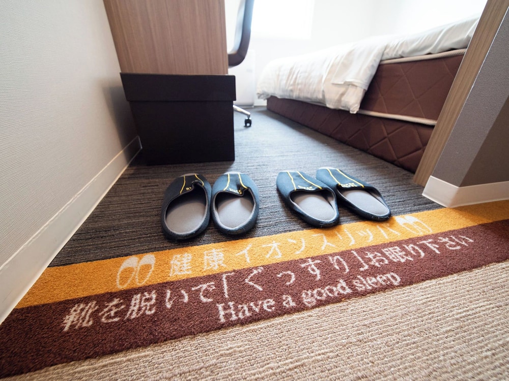 客室1 | スーパーホテル戸塚駅東口