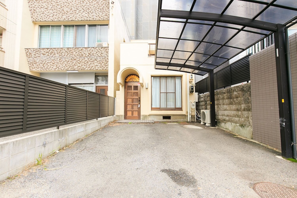 駐車場1 | Osu 2chome House 駐車場1 | Osu 2chome House