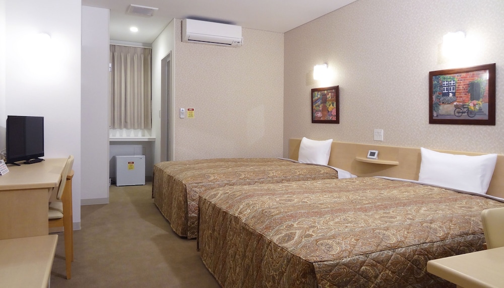 客室1 | ファミリーロッジ旅籠屋・長者原 SA 店