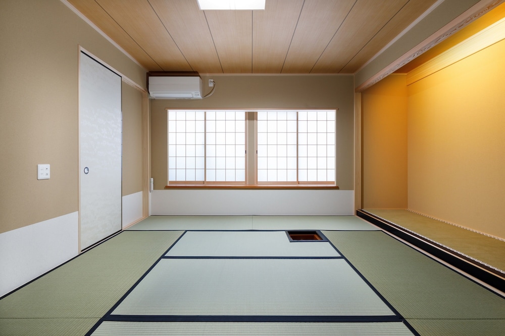 ベーシック 4 人部屋 客室4 | Connect inn 祇園四条