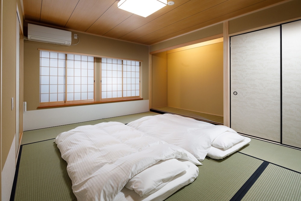 ベーシック 4 人部屋 | Connect inn 祇園四条