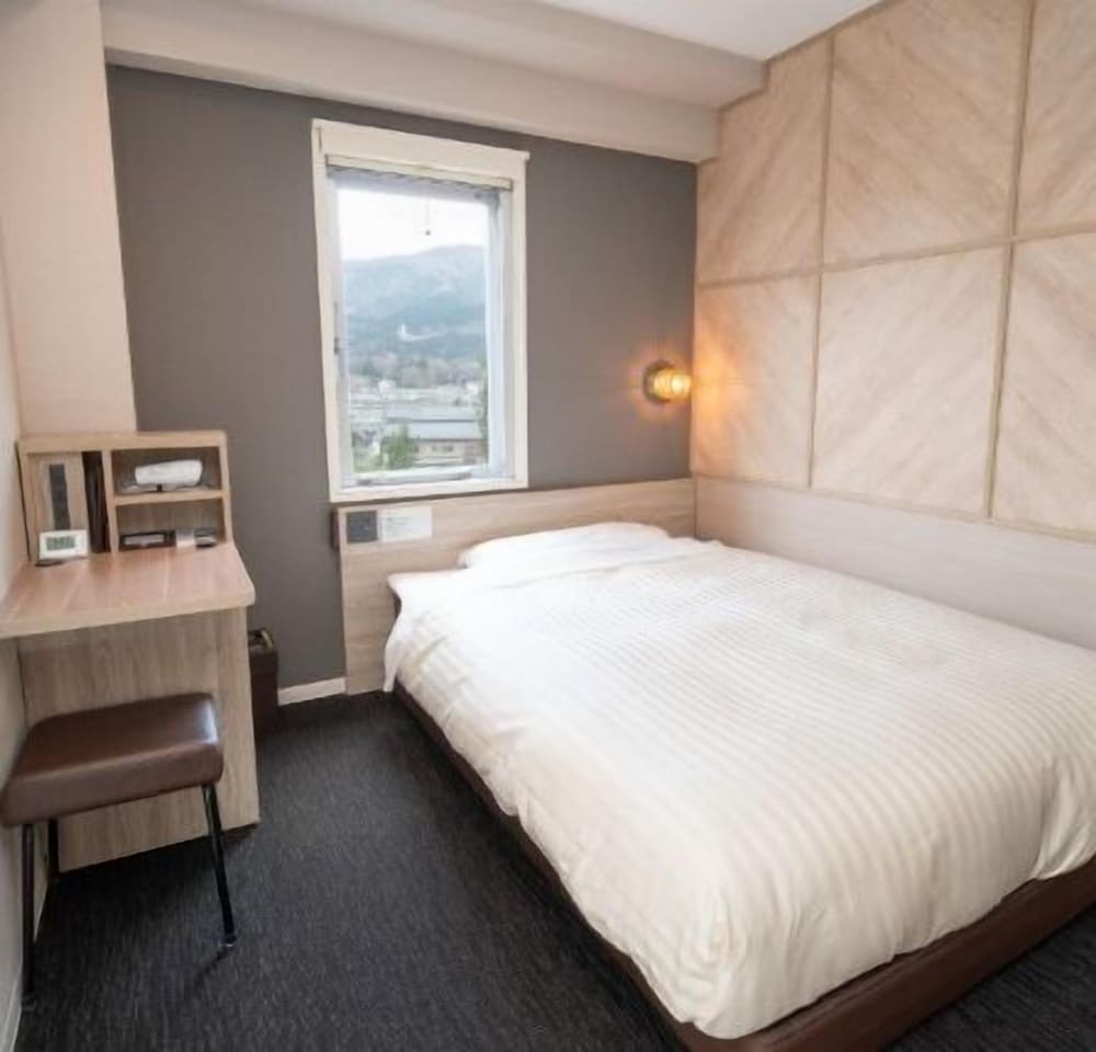 おまかせ(定員に幼児含む) 禁煙 | スーパーホテル御殿場 1 号館