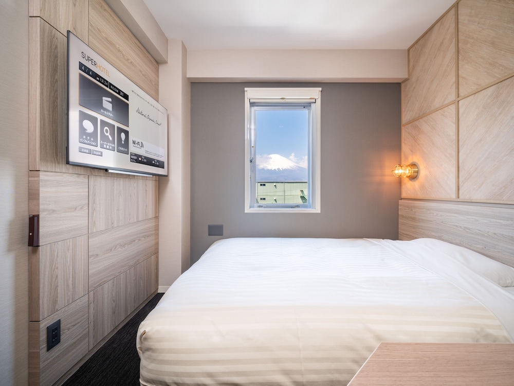 エクストラルーム(定員に幼児含む) 喫煙可 客室4 | スーパーホテル御殿場 1 号館