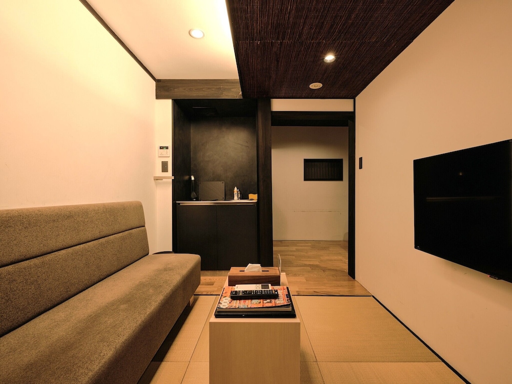 京町家一棟貸 B リビング エリア7 | 紡 七条鍵屋町