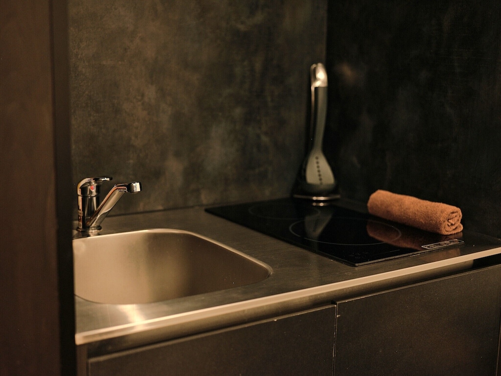 京町家一棟貸 B 専用キッチン1 | 紡 七条鍵屋町