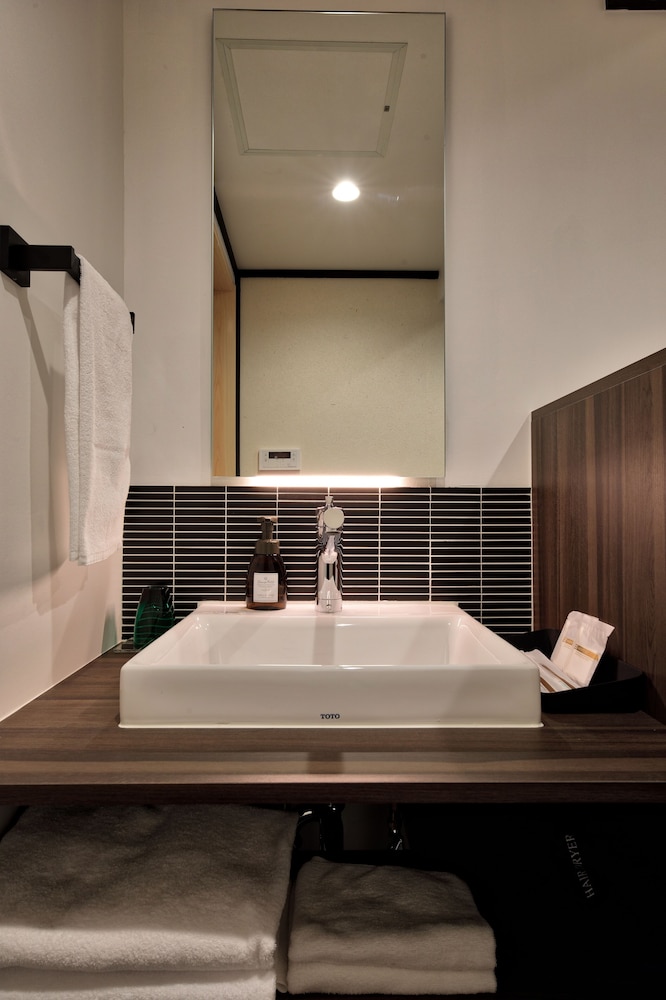 京町家一棟貸 B バスルームの設備0 | 紡 七条鍵屋町