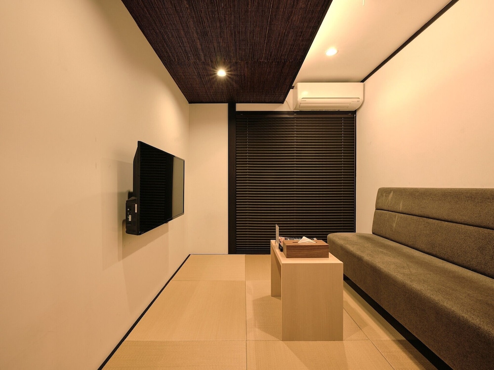 京町家一棟貸 B リビング エリア4 | 紡 七条鍵屋町