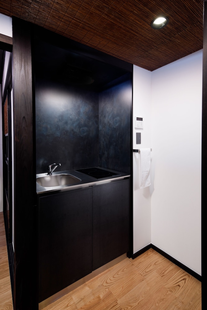 京町家一棟貸 B 専用キッチン0 | 紡 七条鍵屋町