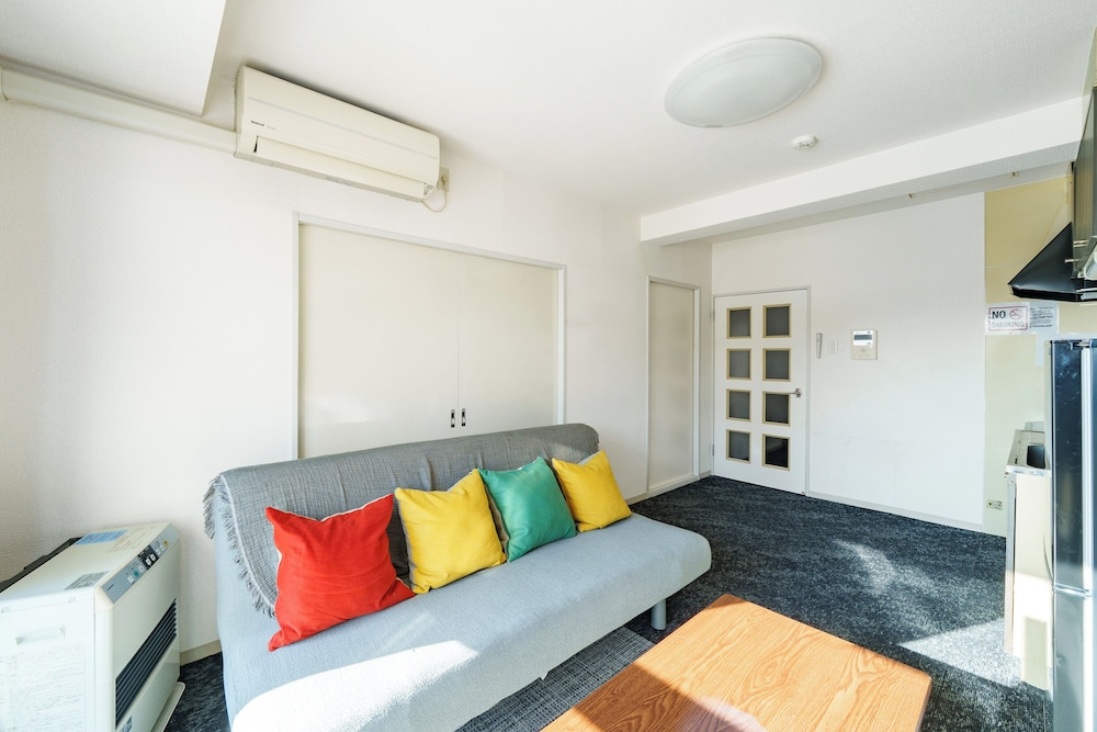 ファミリー アパートメント 禁煙 (601) リビング エリア0 | 88 Matsui Building