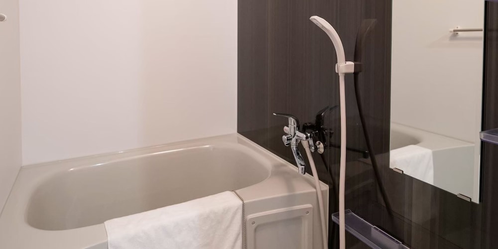 テラス&ロフト付!最上階TypeC 8名 禁煙 バスルーム0 | ホテルトーマス旭橋駅