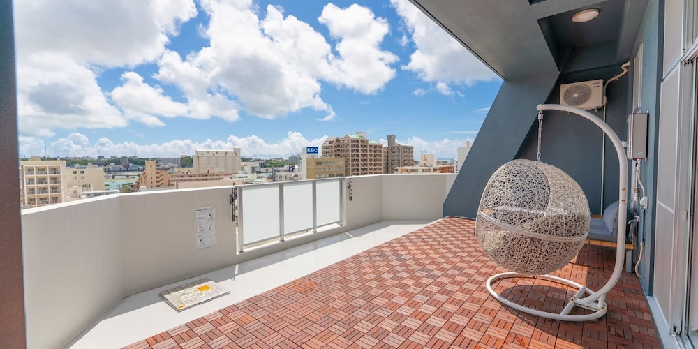 テラス&ロフト付!最上階TypeC 8名 禁煙 客室2 | ホテルトーマス旭橋駅