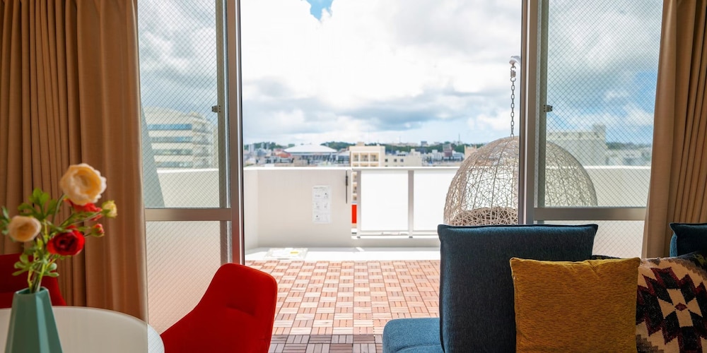 テラス&ロフト付!最上階TypeC 8名 禁煙 客室5 | ホテルトーマス旭橋駅