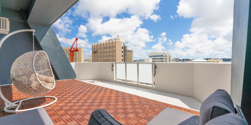 テラス&ロフト付!最上階TypeC 8名 禁煙 客室1 | ホテルトーマス旭橋駅