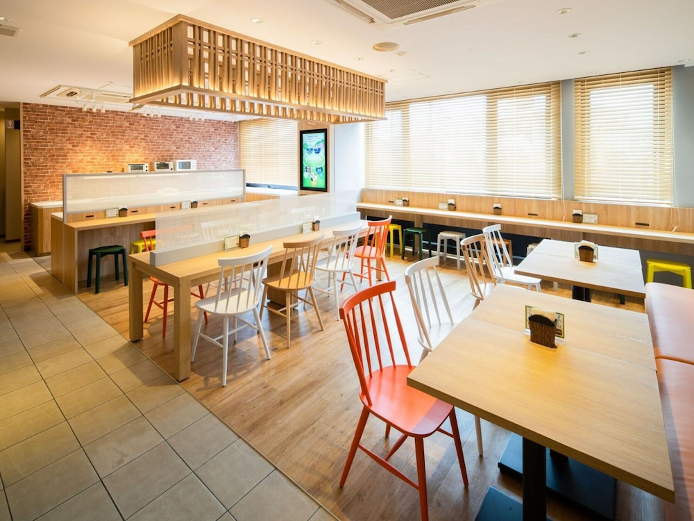 朝食スペース1 | スーパーホテル沖縄・名護