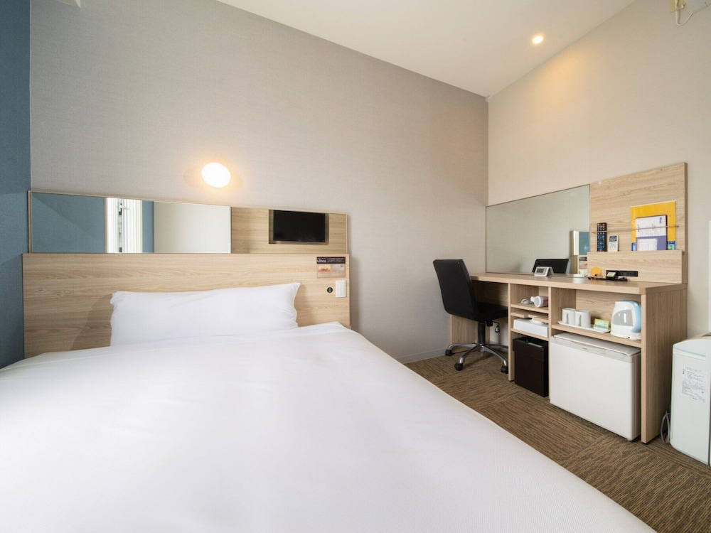 客室1 | スーパーホテル沖縄・名護