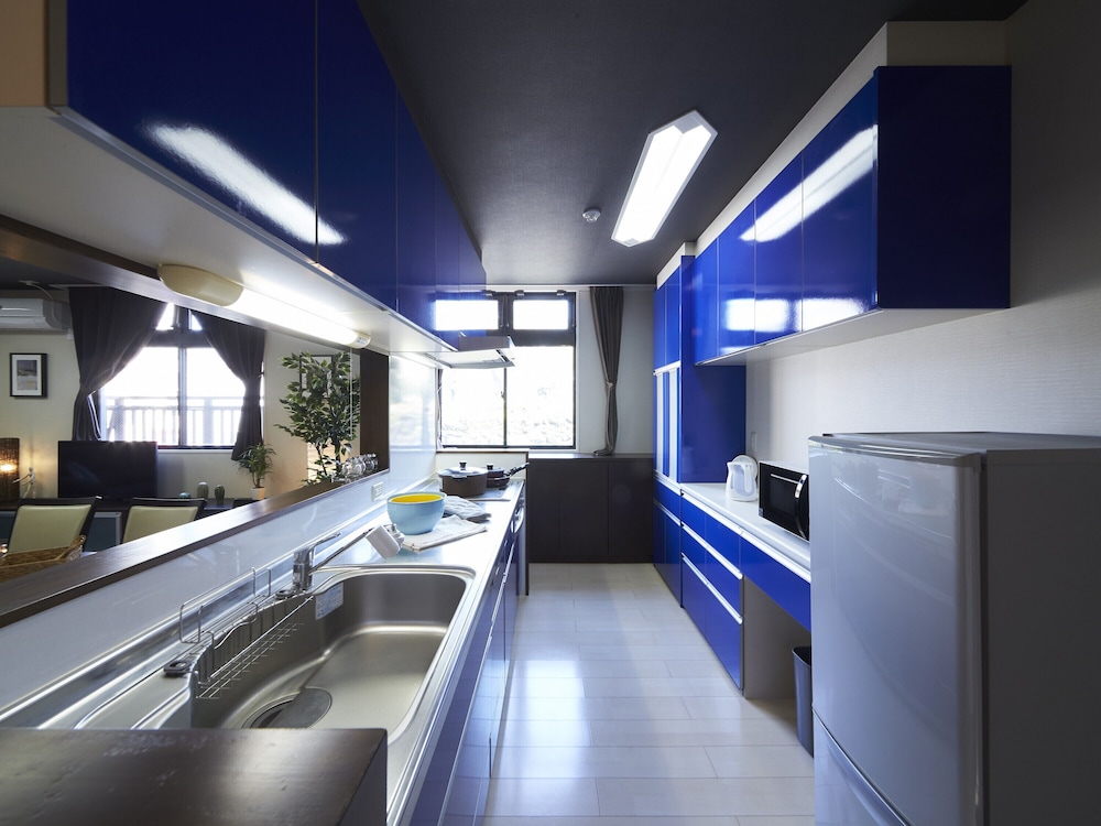 アパートメント (2F) 専用キッチン1 | おやど紀伊国屋 銀屋町