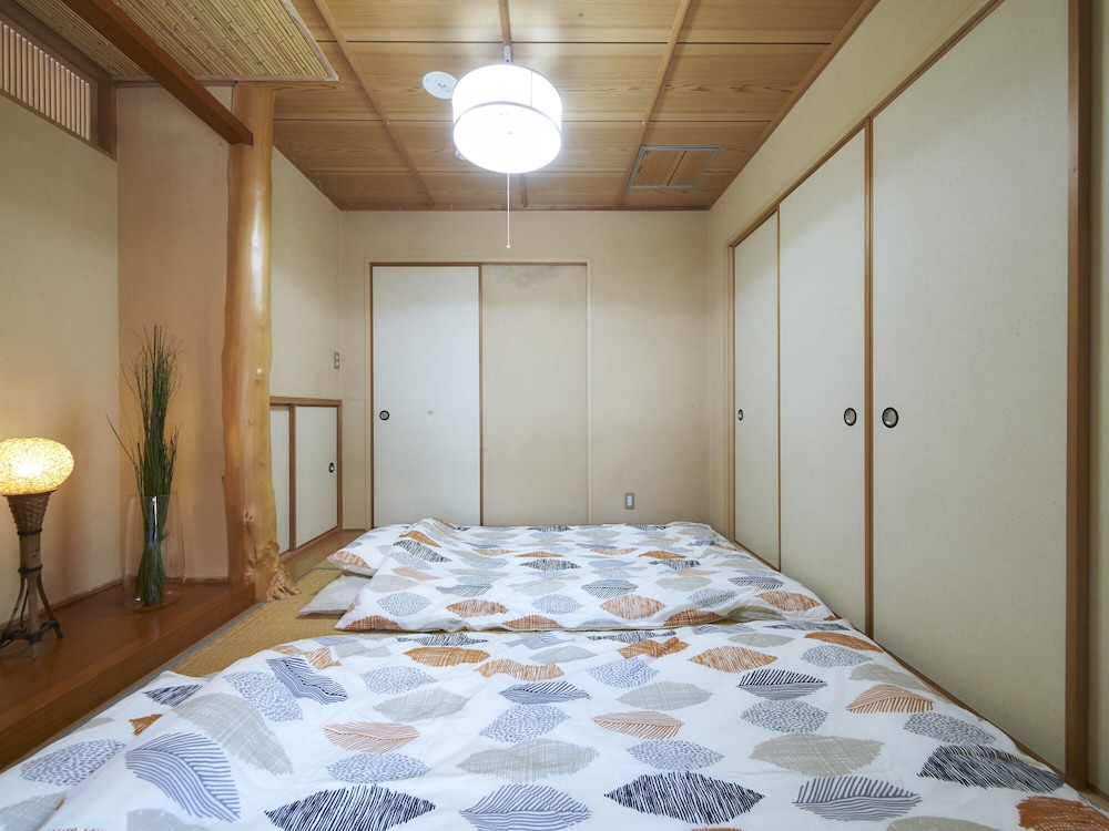 アパートメント (3F) 客室2 | おやど紀伊国屋 銀屋町