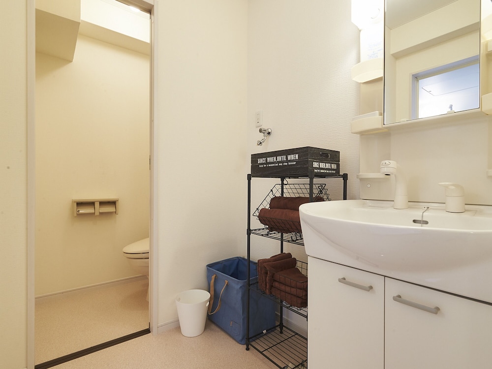 アパートメント (401) バスルーム1 | おやど紀伊国屋 大黒町