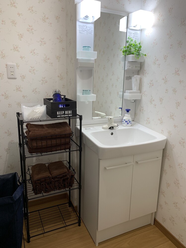 アパートメント (303) バスルーム2 | おやど紀伊国屋 本石灰町