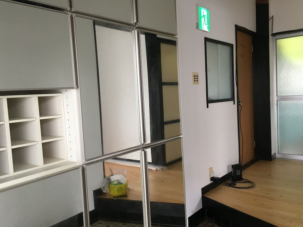 内部エントランス1 | オアシス和田浦 内部エントランス1 | オアシス和田浦