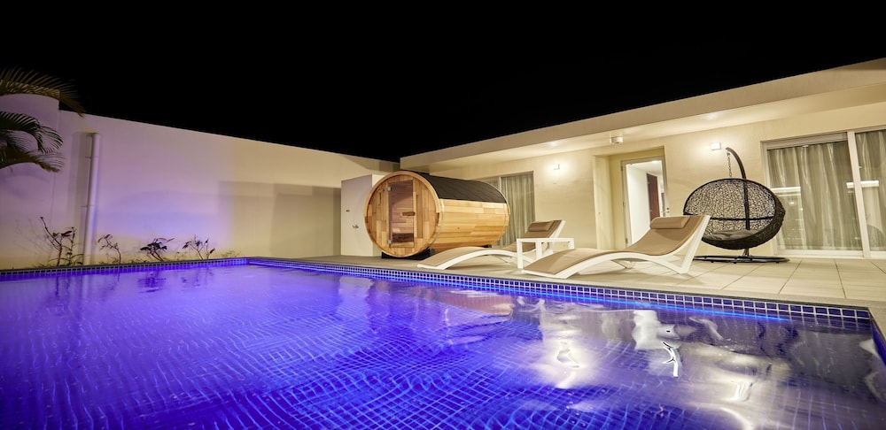 プライベートプール&サウナヴィラ 禁煙 プール0 | The Pool & Sauna Villa MOTOBU