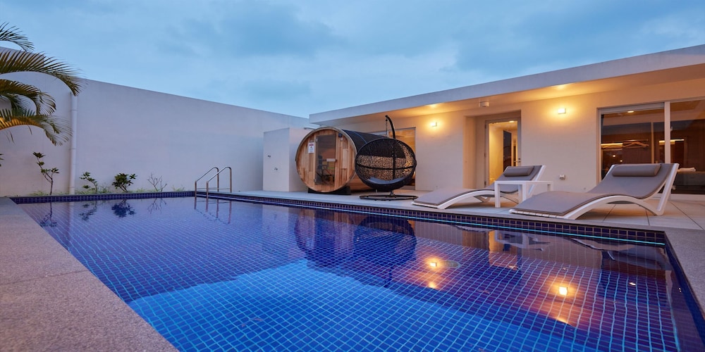 プライベートプール&サウナヴィラ 禁煙 客室31 | The Pool & Sauna Villa MOTOBU