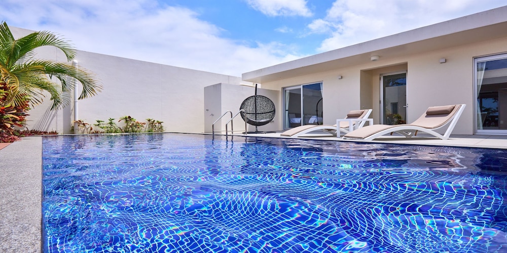 プライベートプールヴィラ (サウナ無し) 禁煙 客室34 | The Pool & Sauna Villa MOTOBU