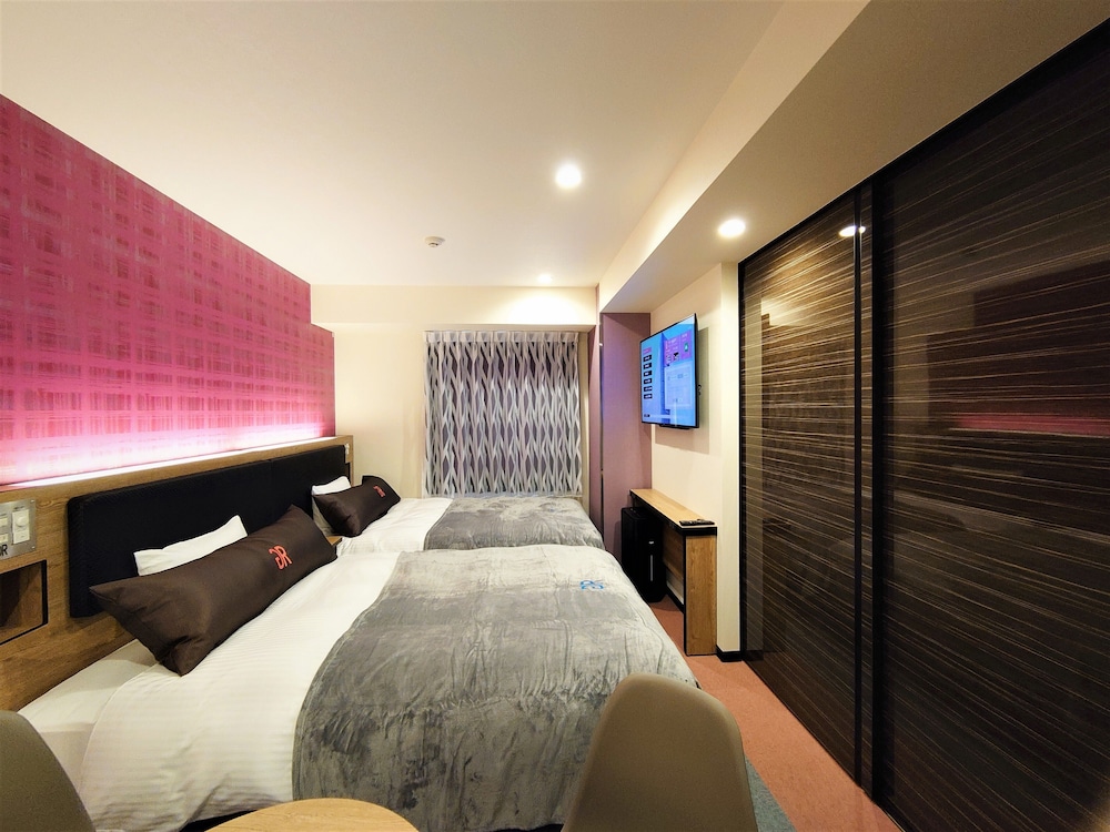 プレミアム ツインルーム ダブルベッド 2 台 禁煙 客室6 | グリーンリッチホテル名古屋錦 人工温泉・二股湯の華