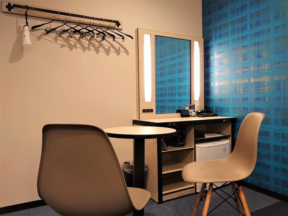 プレミアム ツインルーム ダブルベッド 2 台 禁煙 客室2 | グリーンリッチホテル名古屋錦 人工温泉・二股湯の華