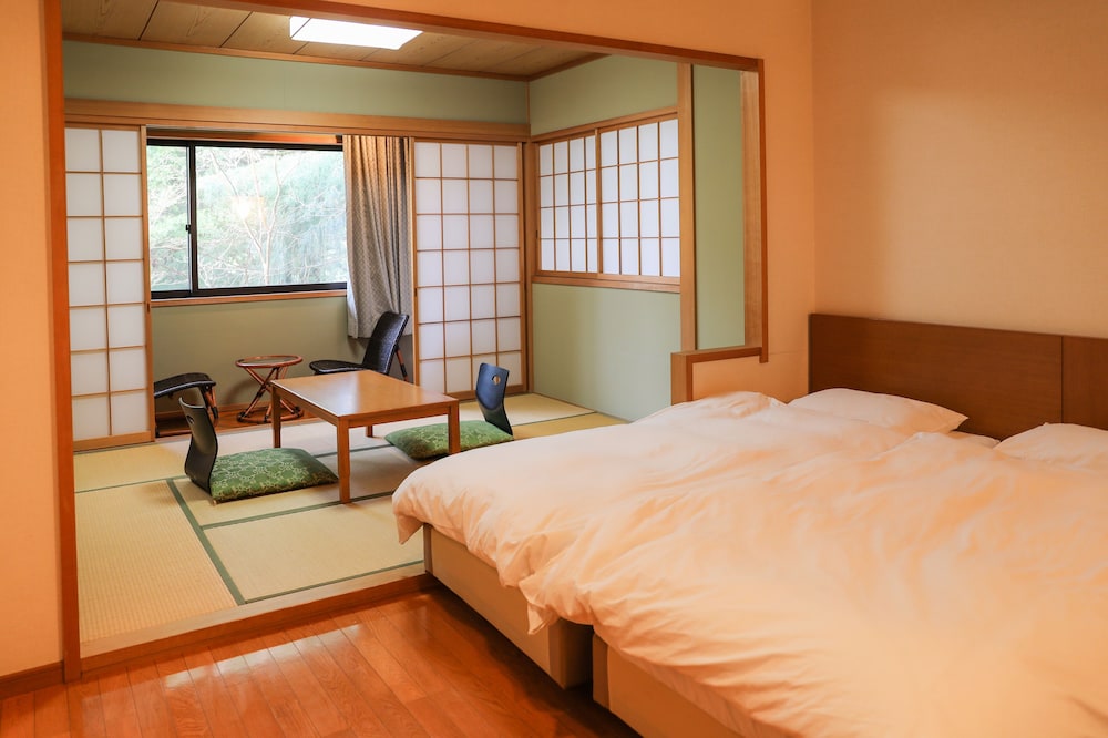 ファミリー スタジオ コーナー | 紫陽花温泉旅館