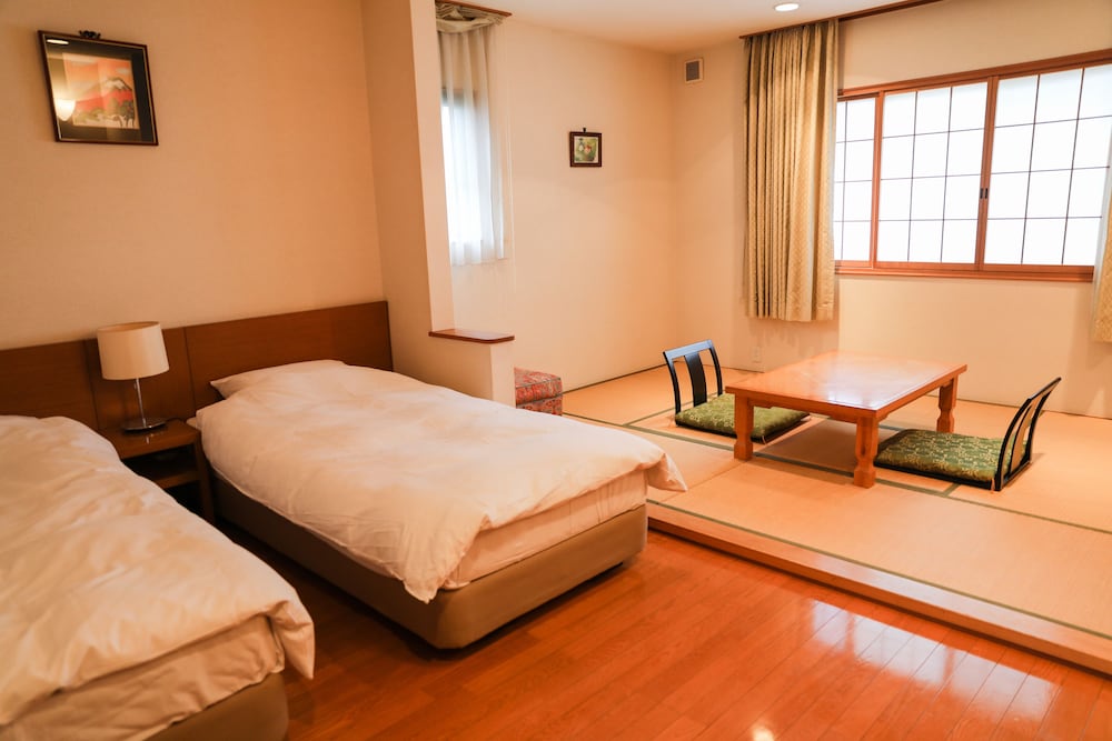 ファミリー スタジオ コーナー 客室2 | 紫陽花温泉旅館