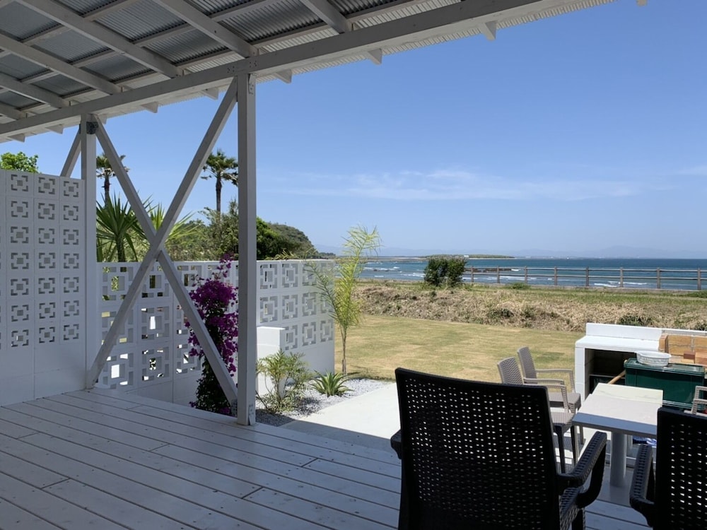 プレミアム ヴィラ オーシャンビュー テラス / パティオ1 | Shirahama Beach Garden