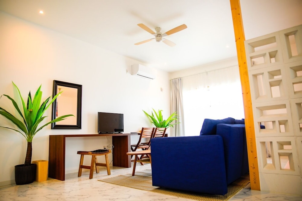 プレミアム ヴィラ オーシャンビュー リビングルーム7 | Shirahama Beach Garden