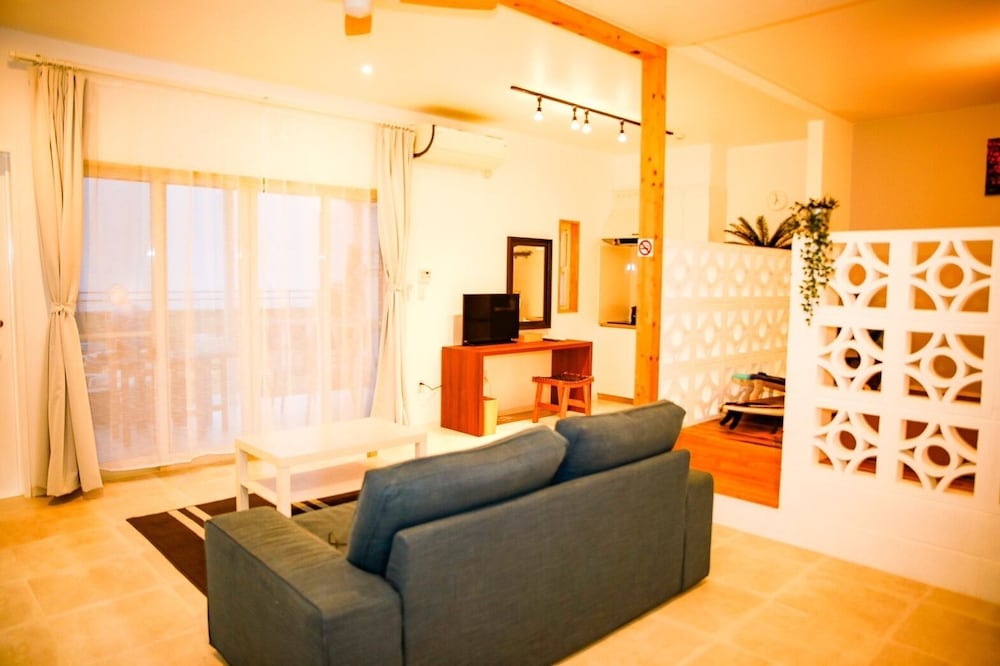 プレミアム ヴィラ オーシャンビュー リビングルーム3 | Shirahama Beach Garden