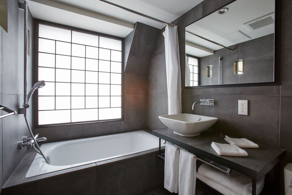 Superior King Terrace C (901) バスルーム0 | 浅草九倶楽部HOTEL