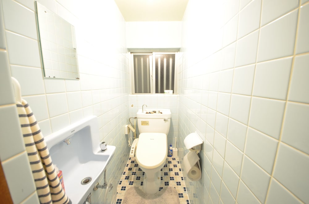 一棟貸切 バスルーム1 | Sobe House in Yomitanson